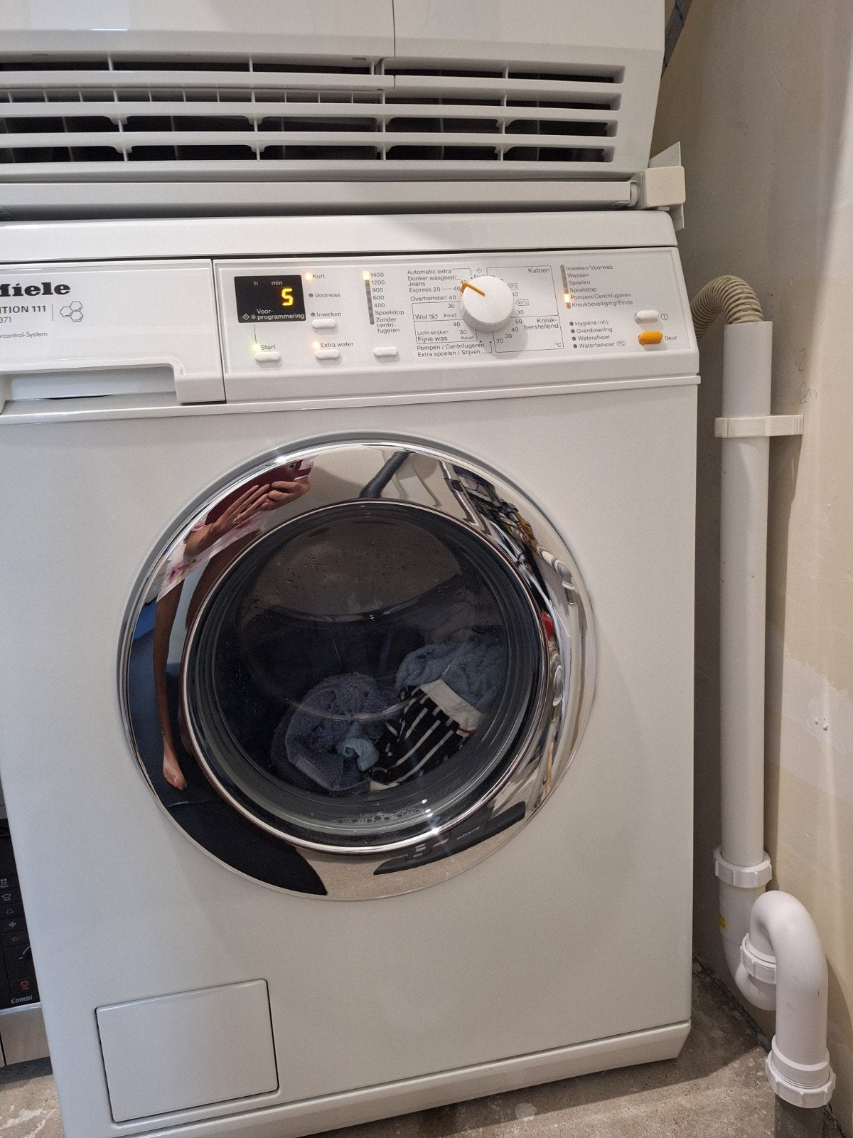 Miele Wasmachine - Perfecte staat, klaar voor gebruik!, Ophalen, Gebruikt, Voorlader, Kort programma