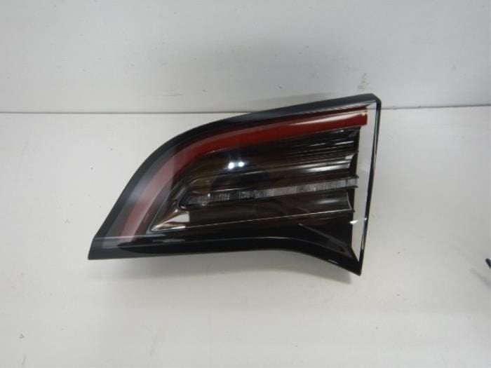 Tesla Model 3 / Y Achterlicht rechts-binnen, Auto-onderdelen, Ophalen of Verzenden, Gebruikt