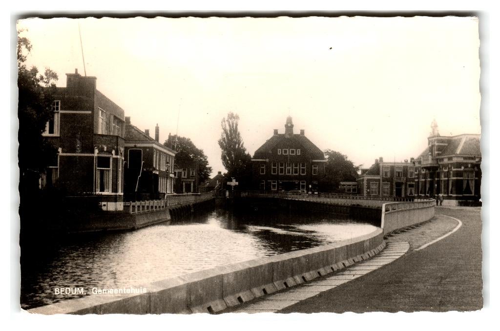 Bedum, Gemeentehuis, Verzamelen, Ansichtkaarten | Nederland, Verzenden, 1960 tot 1980, Ongelopen, Groningen