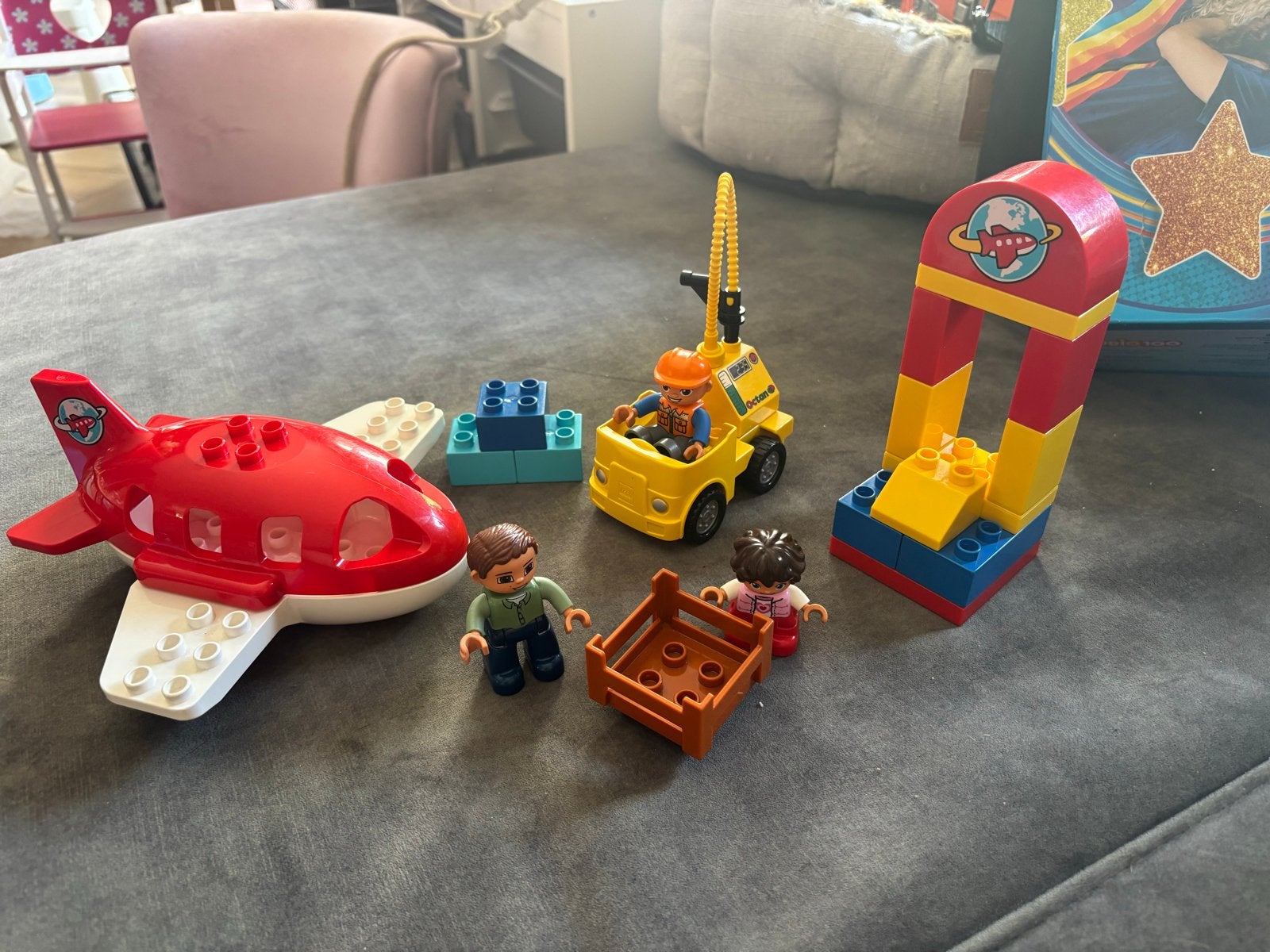 Duplo 10590 Vliegveld - Niet compleet, met aanvullingen, Gebruikt, Ophalen of Verzenden, Duplo, Complete set