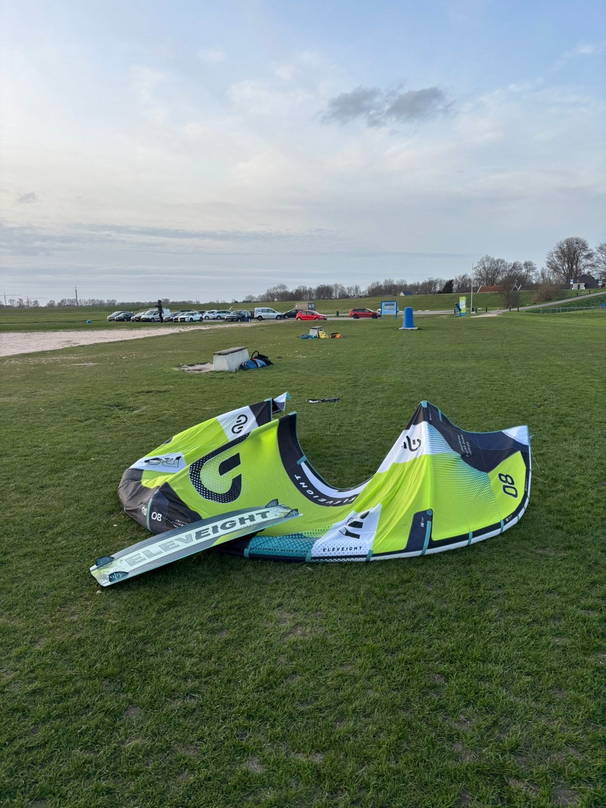 Eleveight RS 8M 2025 met bar(wordt niet meer gebruikt), Watersport en Boten, Geen board, Ophalen of Verzenden, Zo goed als nieuw