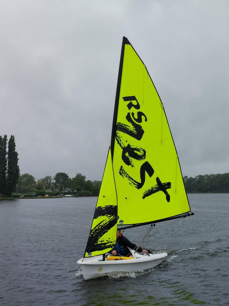 RS Zest met fok, Watersport en Boten, Open zeilboten, Gebruikt, Overige merken, Overige typen, Polyethyleen, Dekzeil, Fok, Grootzeil