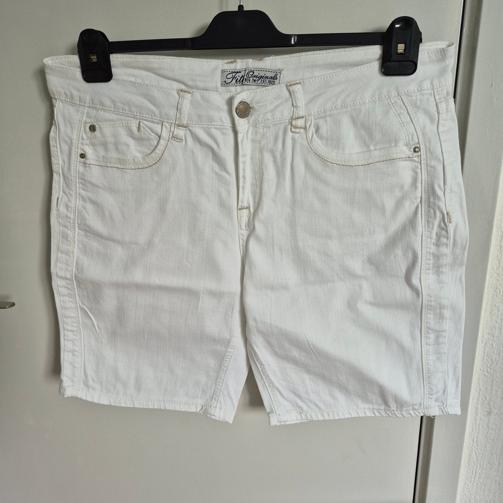Witte korte broek FITT ORIGINALS maat 42, zo goed als nieuw, Kleding | Dames, Kort, FITT ORIGINALS, Wit, Maat 42/44 (L)