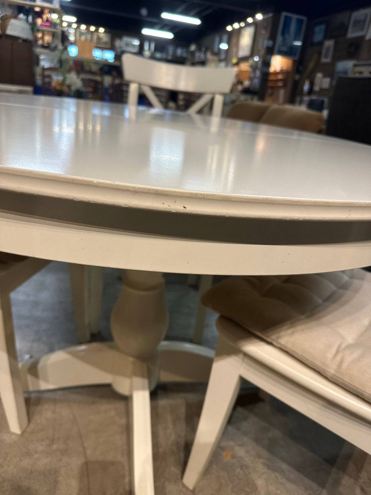 Uitschuifbare eettafel rond/ovaal wit 110-155cm, Huis en Inrichting, Gebruikt, 100 tot 150 cm, Ophalen of Verzenden, X