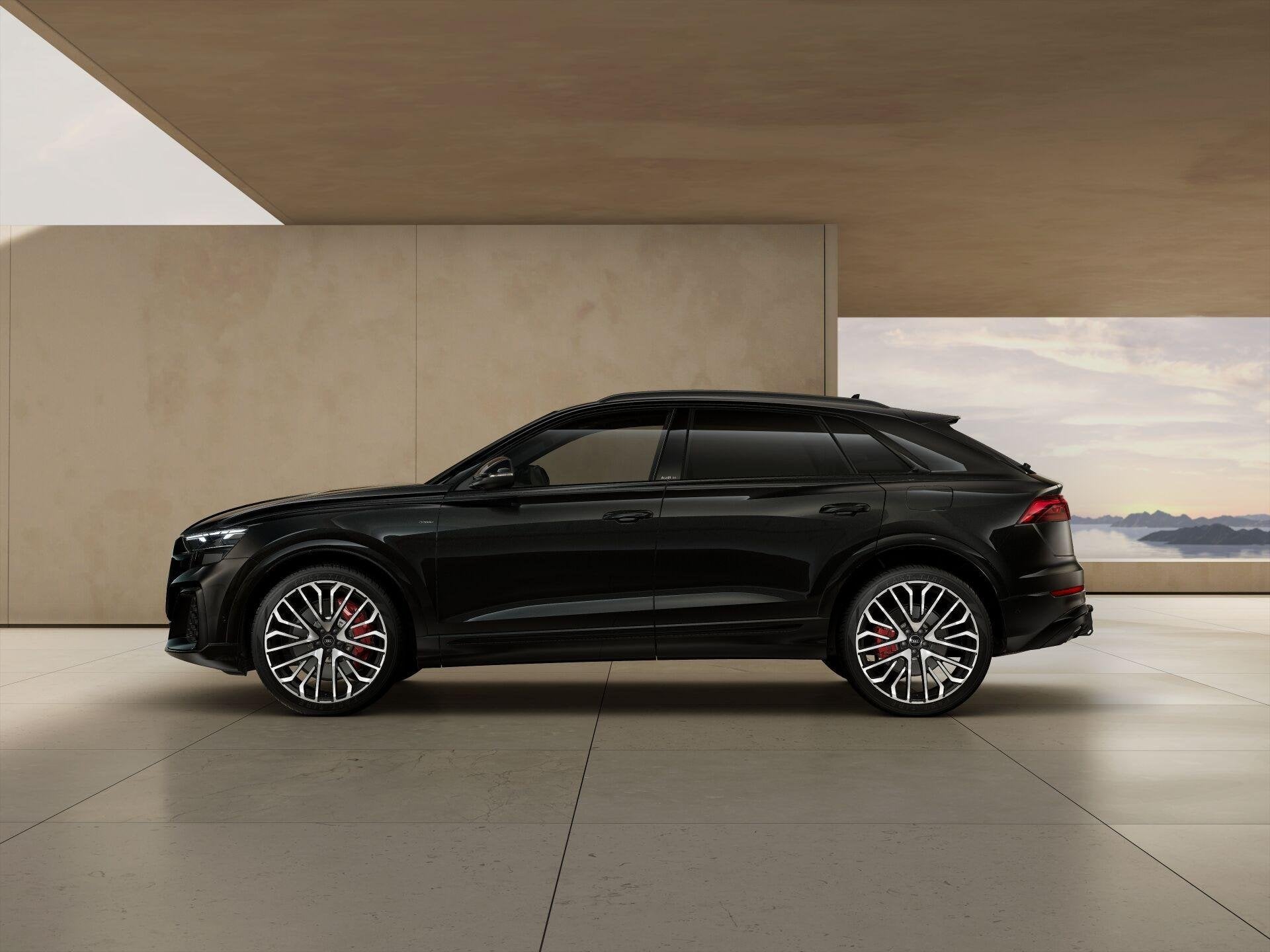 Audi Q8 60 TFSI e 490pk quattro Competition Plus | Houtafwer, Auto's, Automaat, 12 maanden, 2995 cc, Q8