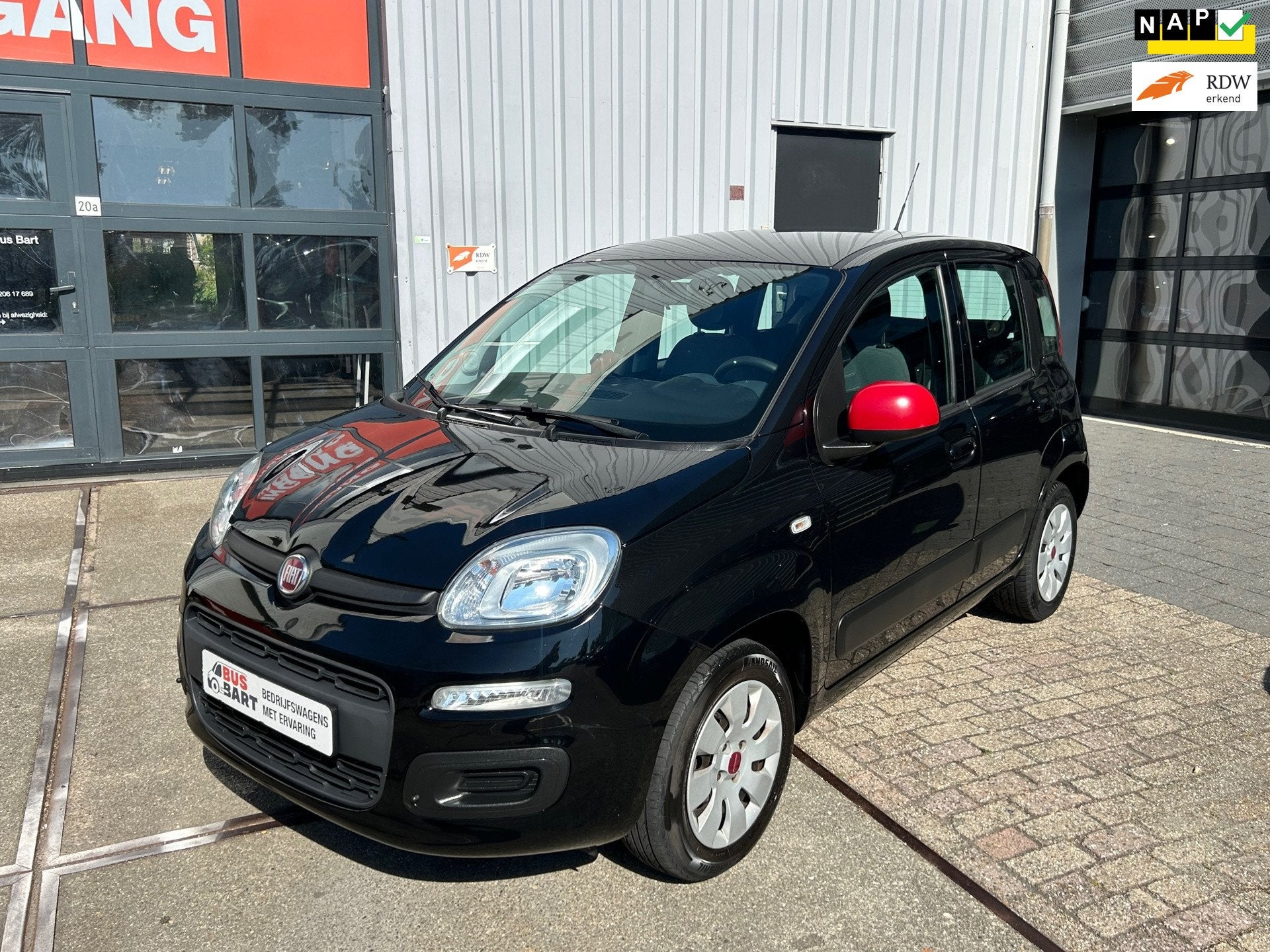 Fiat Panda 0.9 TwinAir Popstar|Automaat|Airco|NL-Auto|NAP, Auto's, Stof, Gebruikt, Panda, Zwart