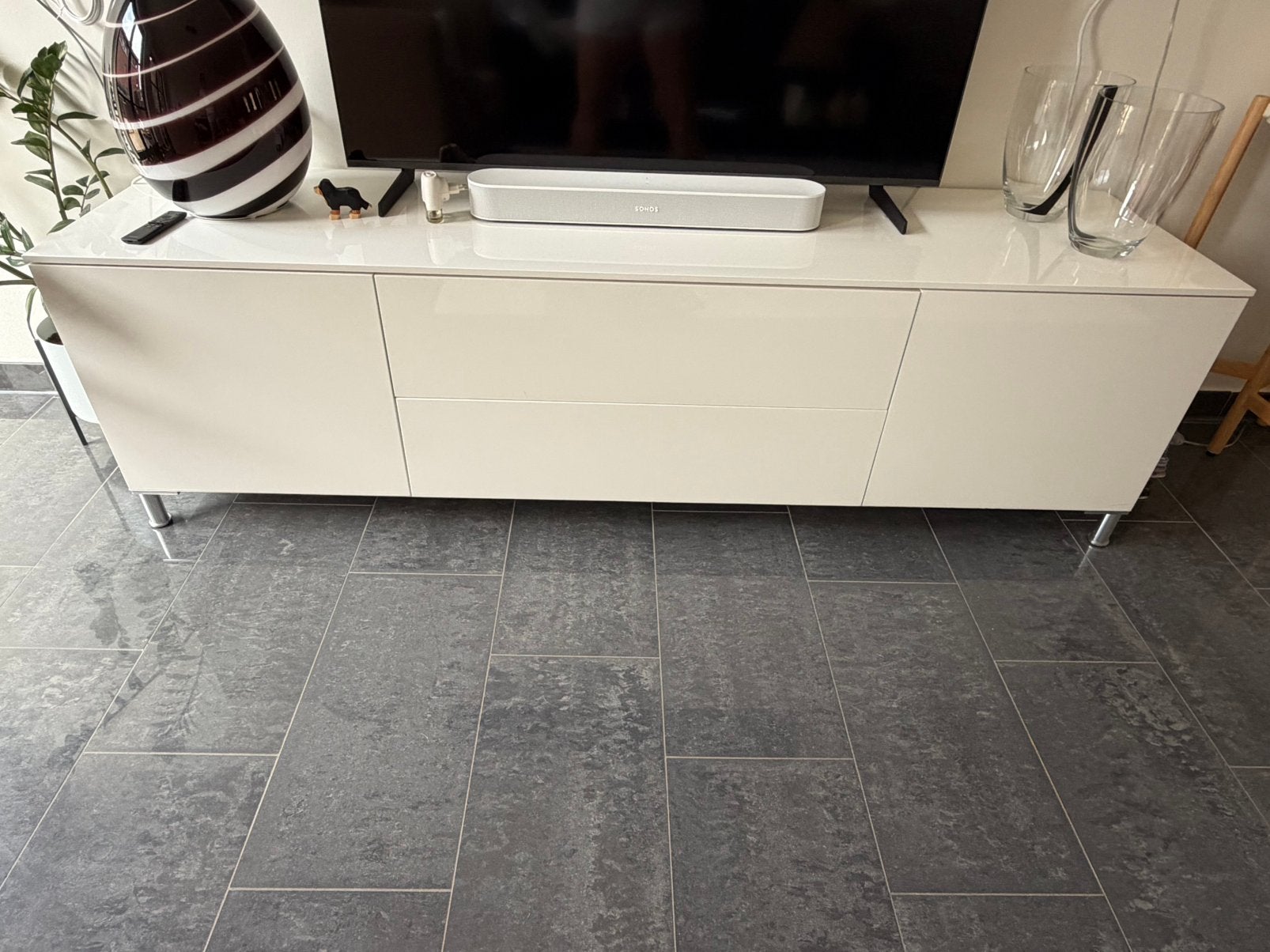 Hoogglans wittt tv kast, Huis en Inrichting, Ophalen, 150 tot 200 cm, Zo goed als nieuw, Minder dan 100 cm