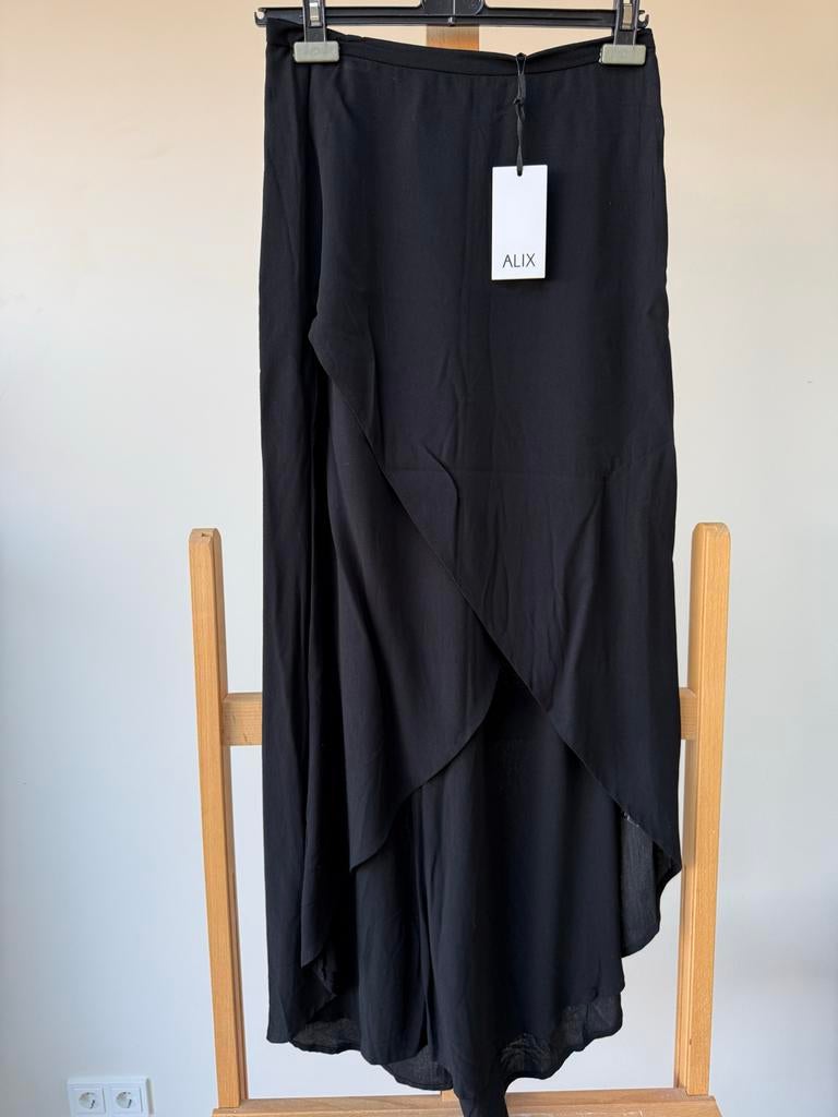 Alix the Label lange rok maat S, Zwart, Nieuw, Ophalen of Verzenden, Maat 36 (S)