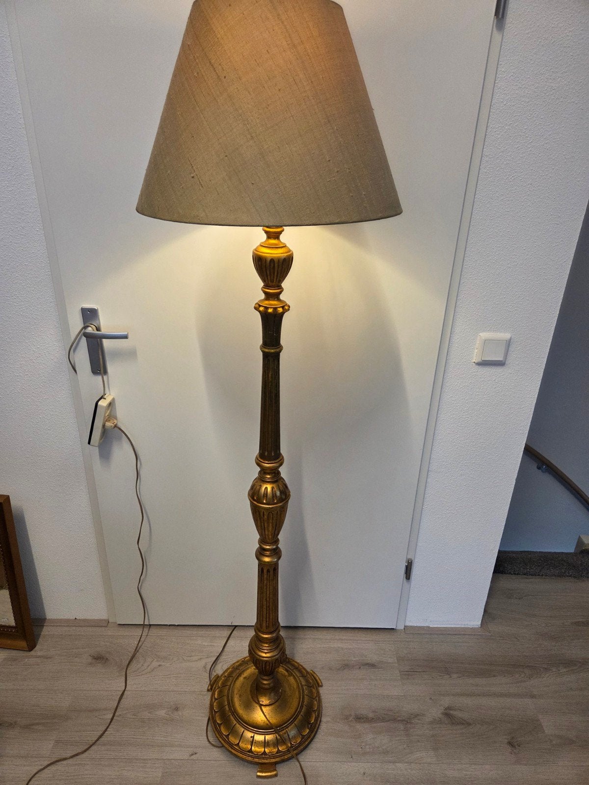 prachtige vintage staande lamp, Ophalen, Hout, 150 tot 200 cm