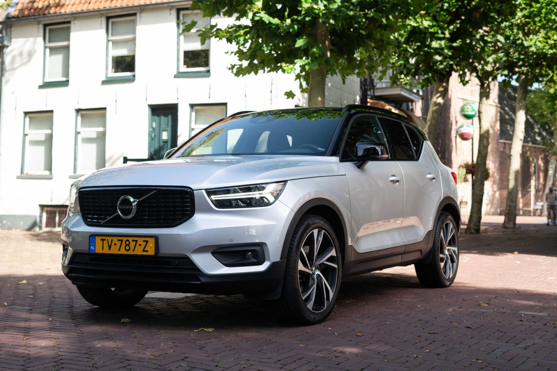 Volvo XC40 2.0 T4 R-Design Automaat | Airco | Navigatie | Vo, Auto's, Dealer onderhouden, 15 km/l, Euro 6, Origineel Nederlands