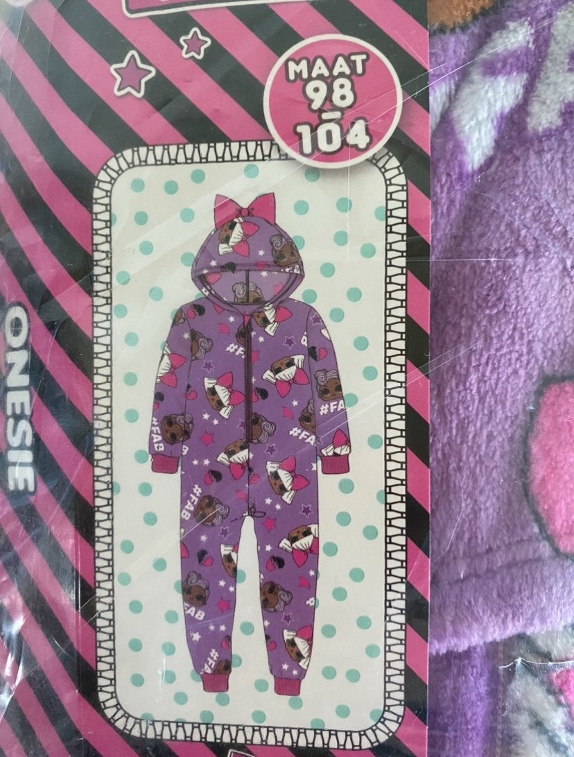 Onesie L.O.L Surprise, maat 98/ 104. Nieuw in verpakking., Kinderen en Baby's, Kinderkleding | Maat 104, Ophalen of Verzenden
