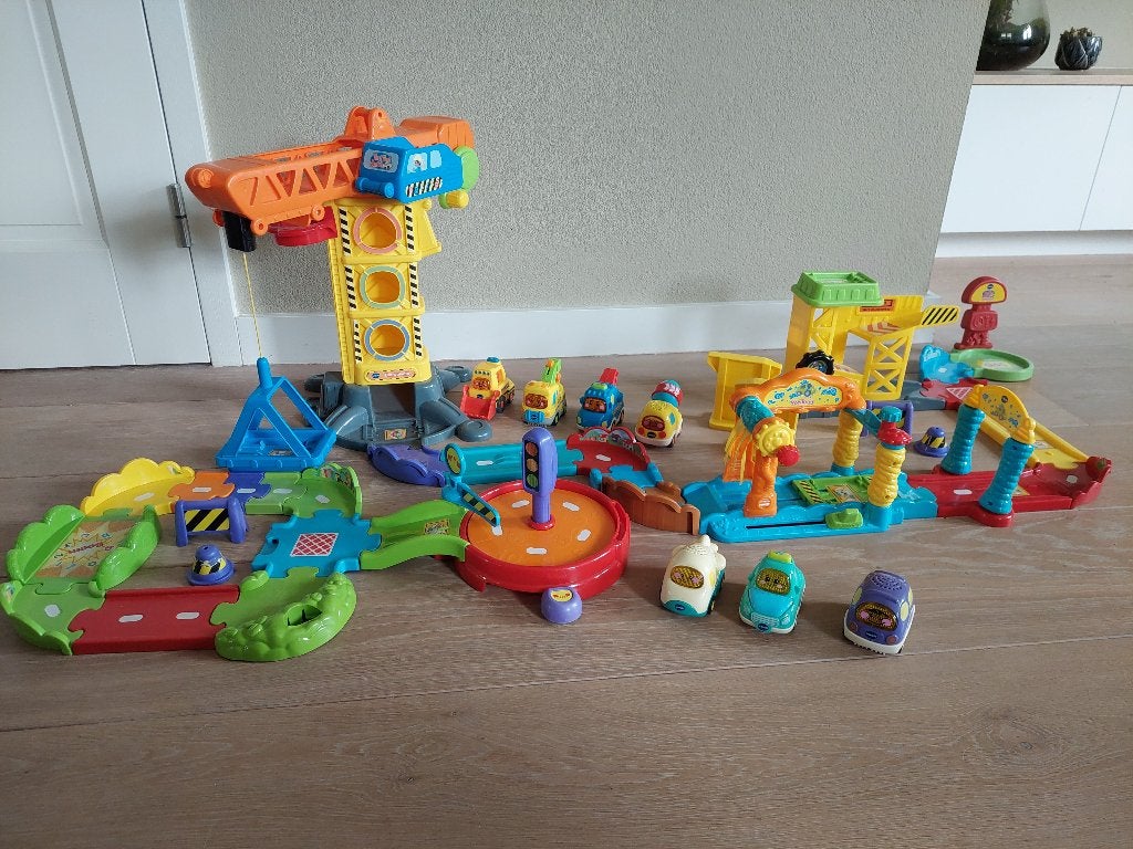 VTech toet toet auto's bouwplaats met extra's, Kinderen en Baby's, Ophalen, Gebruikt, 2 tot 4 jaar