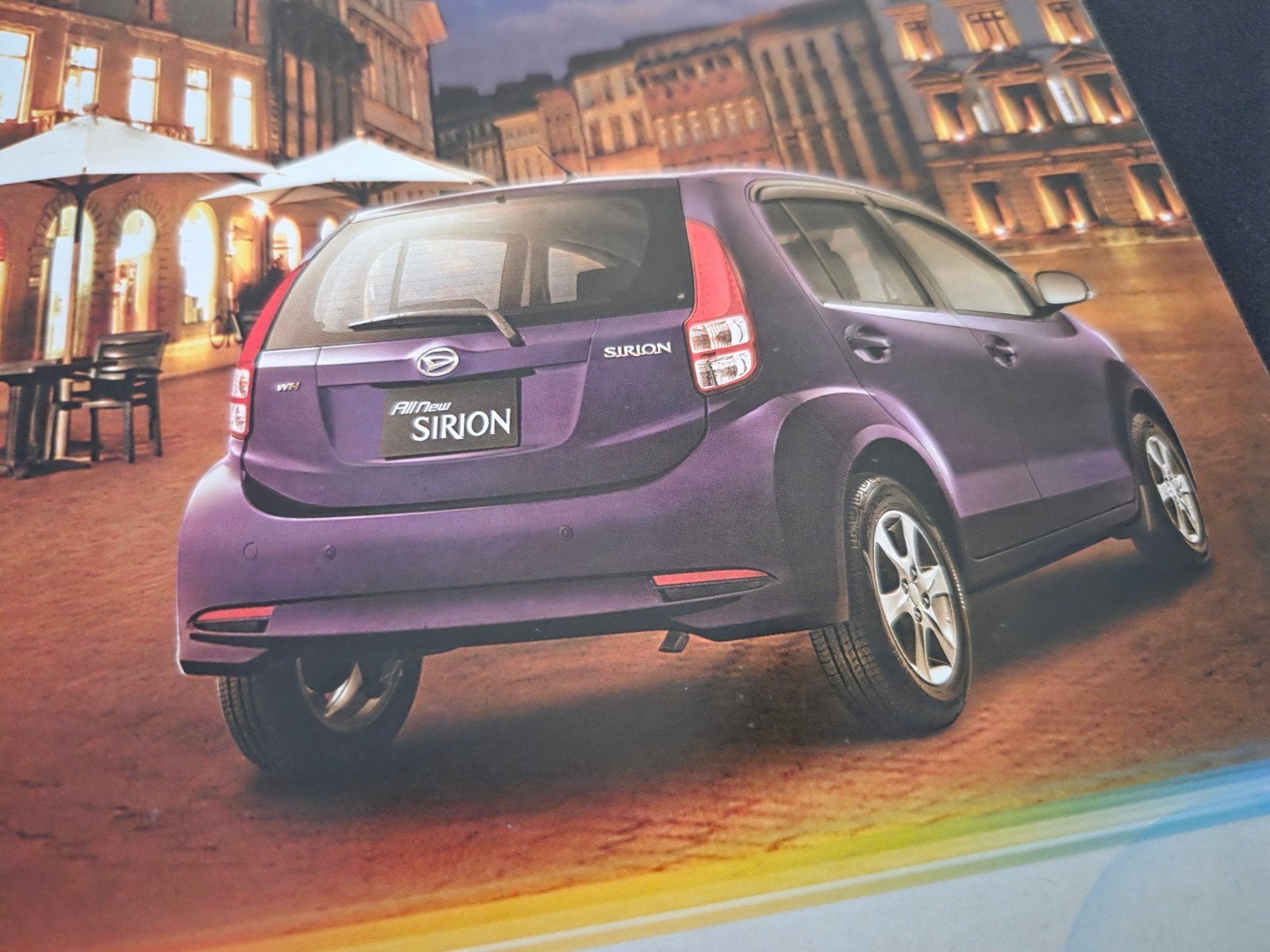 Brochure Daihatsu Sirion 2013 Indonesië, Ophalen of Verzenden, Zo goed als nieuw, Overige merken
