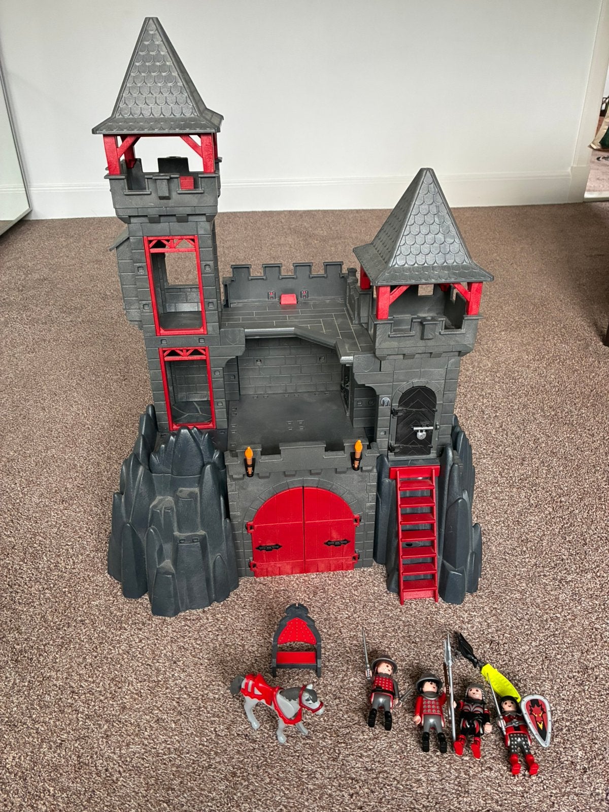 Groot draken kasteel Playmobil tekoop, Ophalen of Verzenden, Zo goed als nieuw