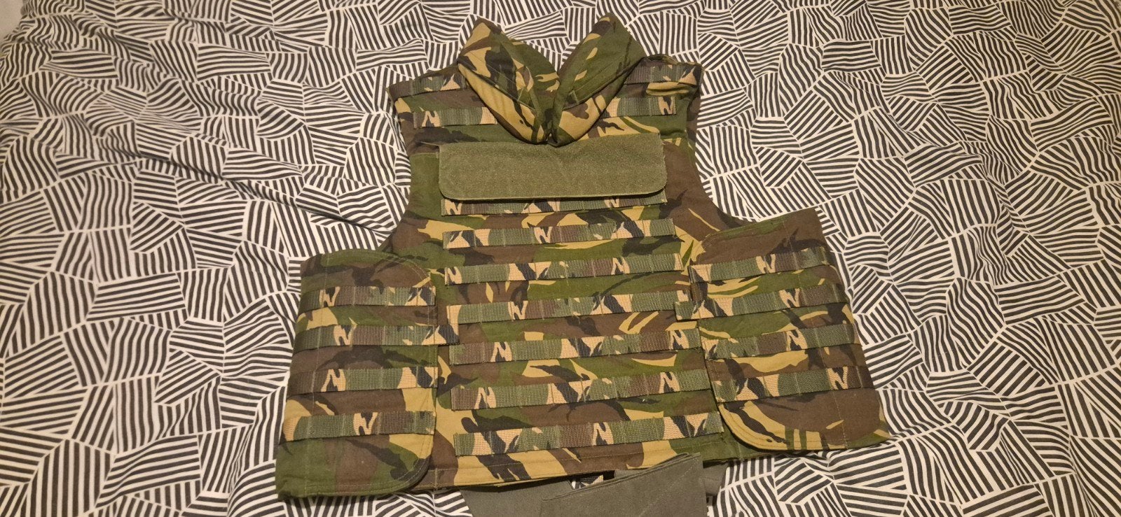 Militaire kogelwerende vest met platen, Verzamelen, Militaria | Algemeen, Ophalen, Landmacht, Nederland, Kleding of Schoenen