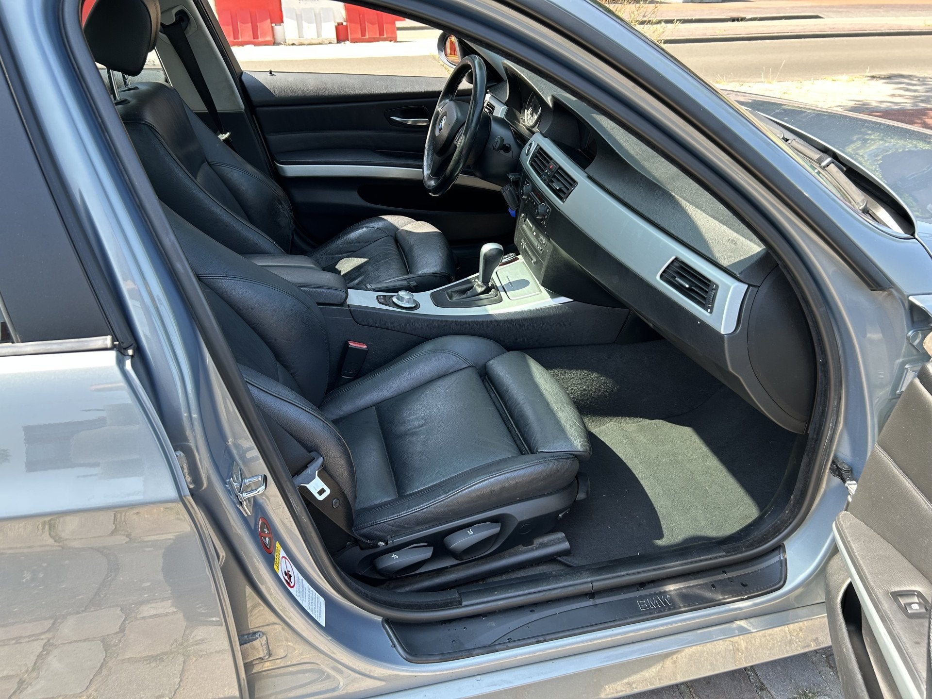 BMW 3-serie 330i Dynamic Executive automaat navi airco/ecc l, Automaat, Achterwielaandrijving, Zwart, 258 pk