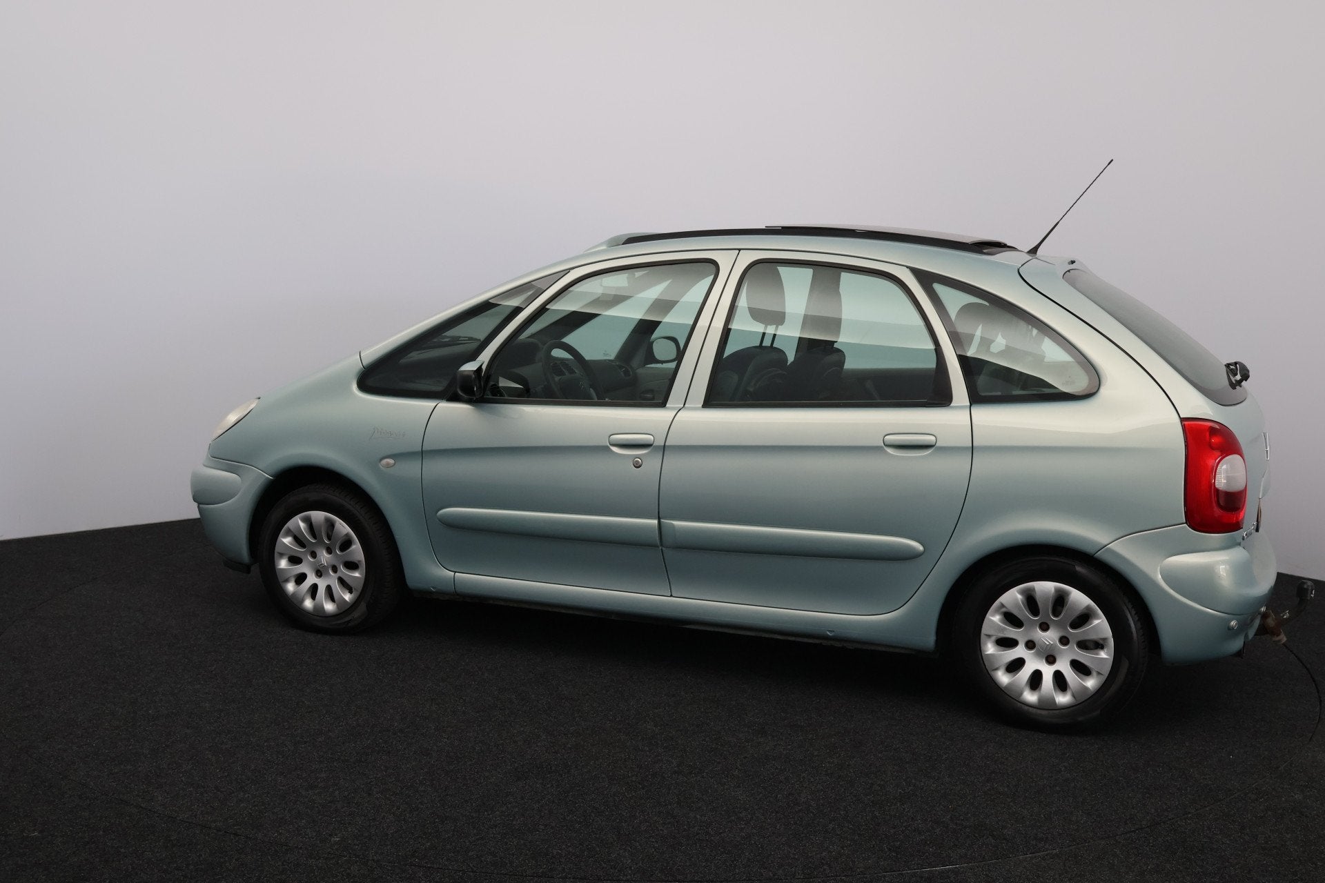 Citroën Xsara Picasso 2.0i-16V Différence 2 /AUTOMAAT! /AP, Auto's, Citroën, 1998 cc, 136 pk, 4 cilinders, 700 kg