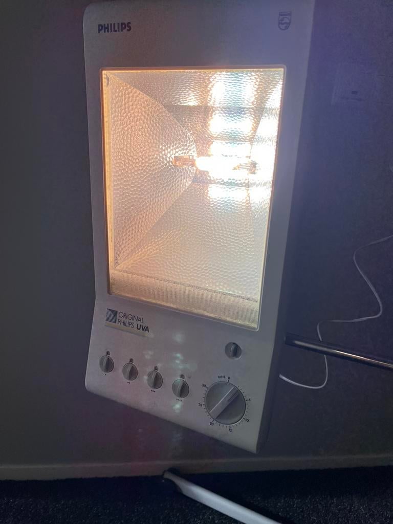 Philips UVA original gezichtsbruiner, Ophalen, Zo goed als nieuw, Gezichtsbruiner, Minder dan 10 lampen