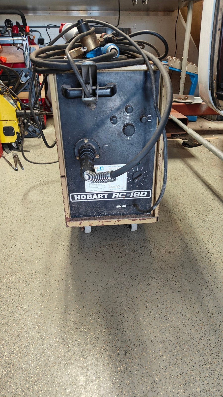 Hobart RC-180 MIG/MAG lasapparaat 380V met intervalfunctie, Ophalen, Gebruikt, 150 tot 250 ampère, Co2