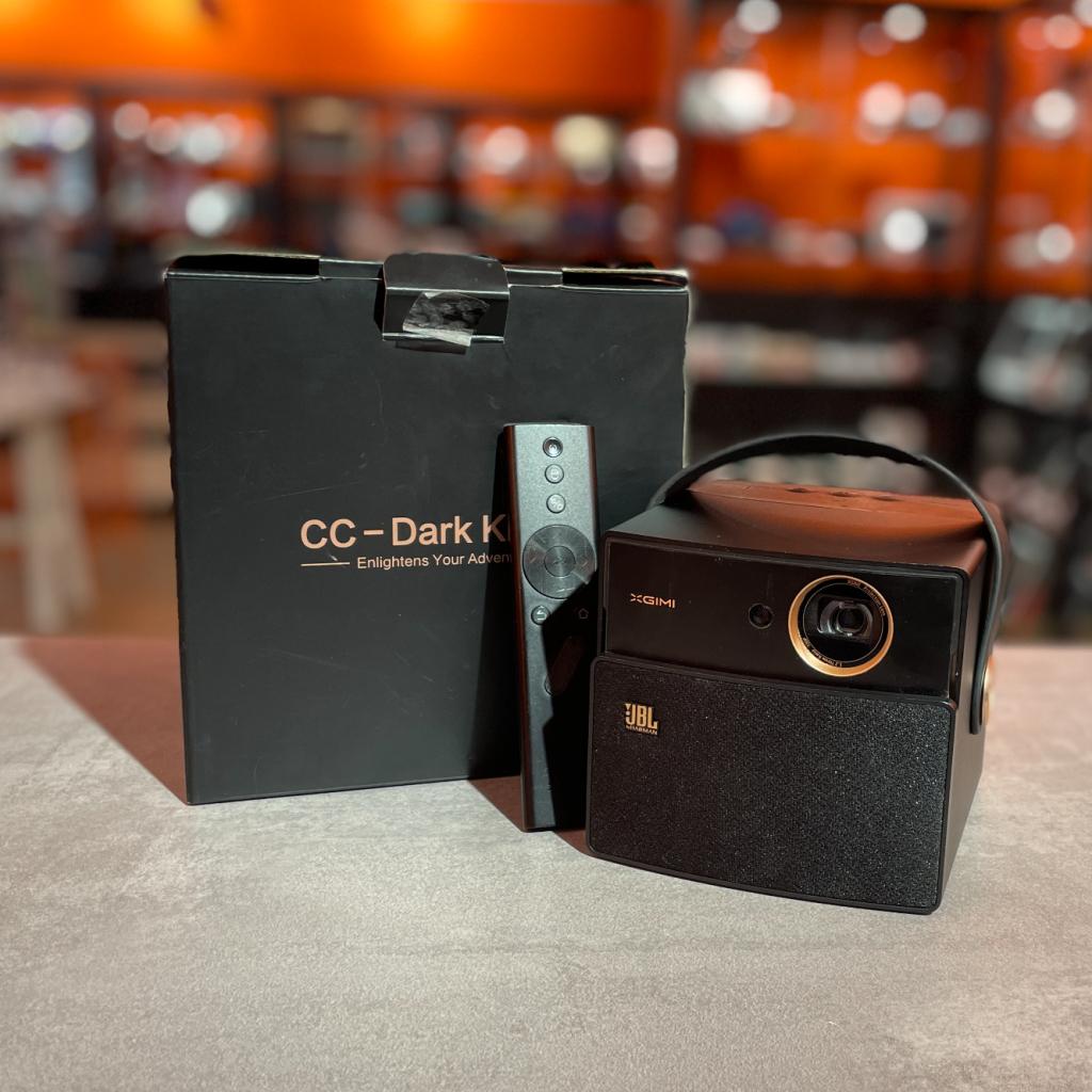 X-Gimi Dark Knight Portable beamer | In doos, Audio, Tv en Foto, Beamers, Zo goed als nieuw