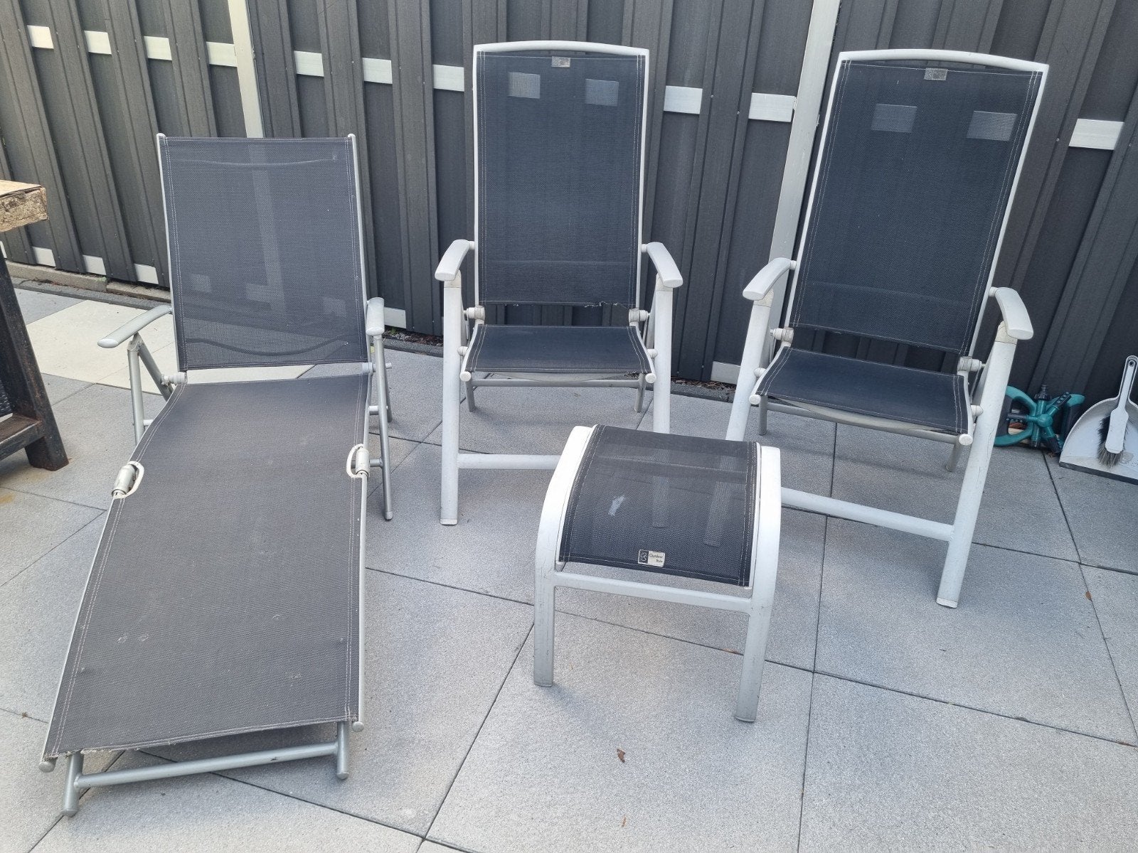 Tuinset: 2 stoelen, voetenbankje en ligbed, Tuin en Terras, Tuinsets en Loungesets, 2 zitplaatsen, Gebruikt, Stoel, Aluminium