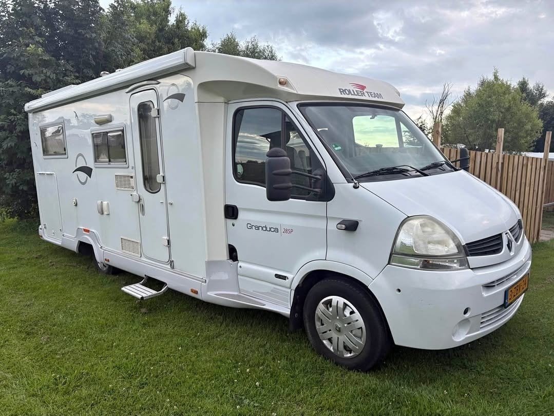 Caravans And Camping Roller