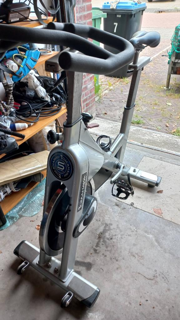 Spinfiets merk Tomahawk, Ophalen, Gebruikt, Metaal, Spinningfiets