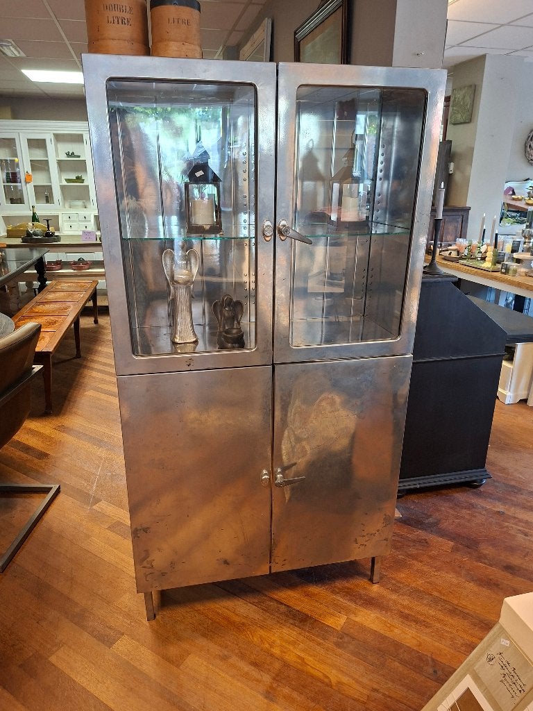 Authentieke industriële stalen apothekerskast, Huis en Inrichting, Ophalen, 50 tot 100 cm, Glas, 150 tot 200 cm