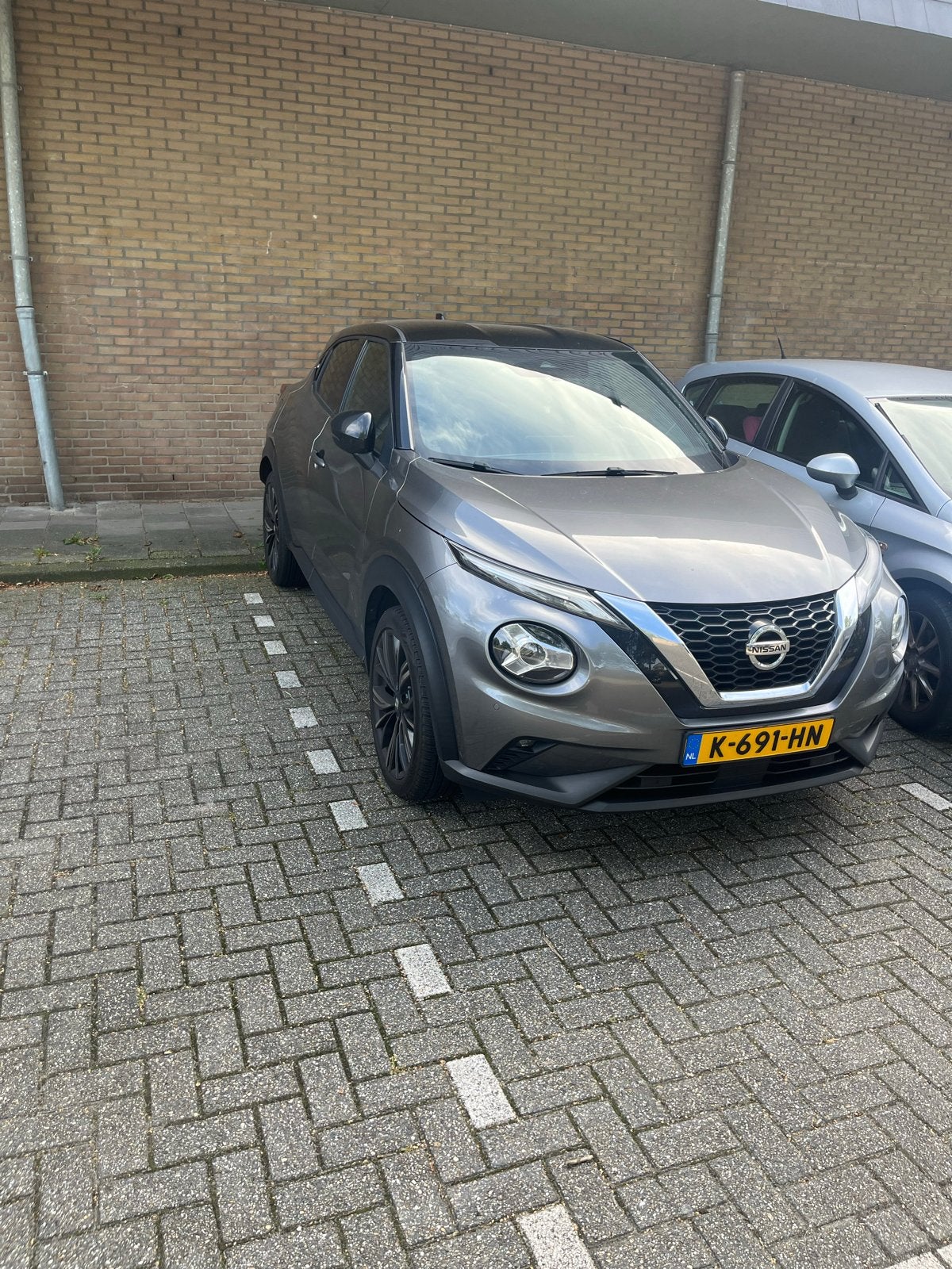 Nissan Juke 1.0 Dig-t 117pk DCT 2021 Grijs