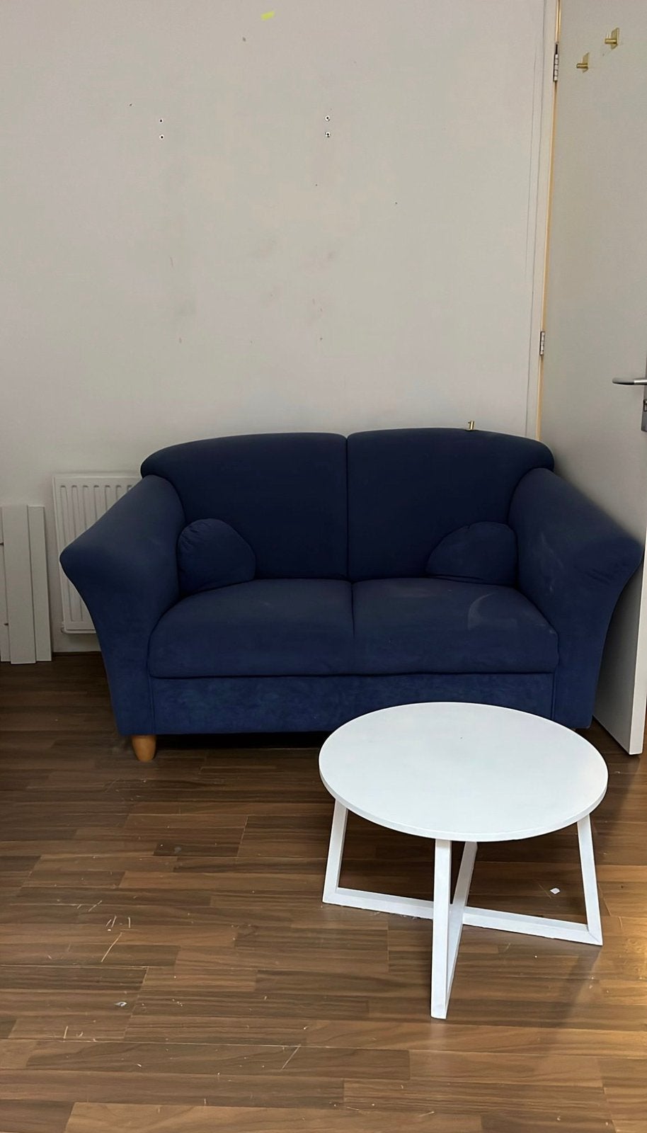 Blauw bankje, Huis en Inrichting, Banken | Sofa's en Chaises Longues, Tweepersoons, 75 tot 100 cm, Ophalen of Verzenden, Zo goed als nieuw
