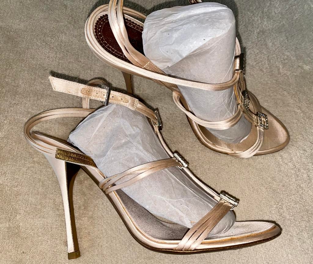 Schitterende Roberto Cavalli schoenen in maat 40 nieuw staat, Ophalen of Verzenden, Zo goed als nieuw, Sandalen of Muiltjes