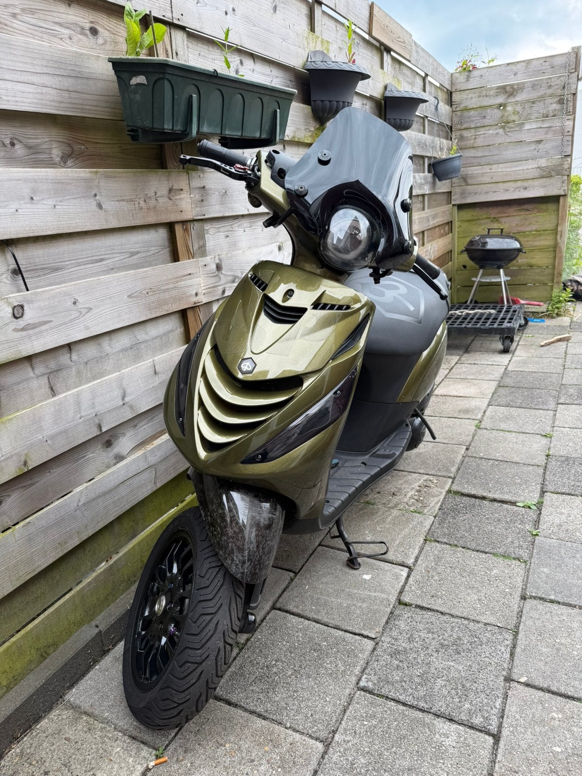 Zip 125 iget full malosi eventueel te ruil tegen goeie auto, Ophalen, Zip, Zo goed als nieuw, Benzine