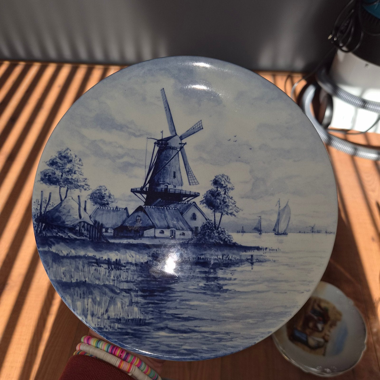Delfts Blauw Wandbord met Molenlandschap, Antiek en Kunst, Ophalen of Verzenden