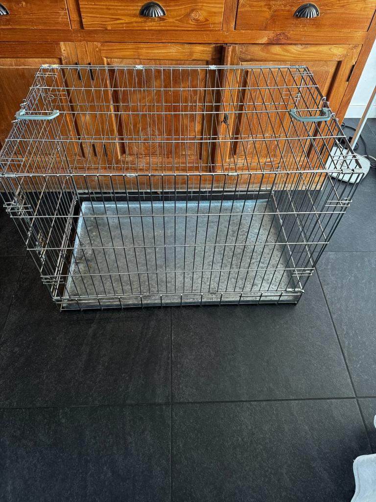 Honden bench maat L, Dieren en Toebehoren, Hondenhokken, Ophalen, Zo goed als nieuw, 75 tot 110 cm, Minder dan 65 cm