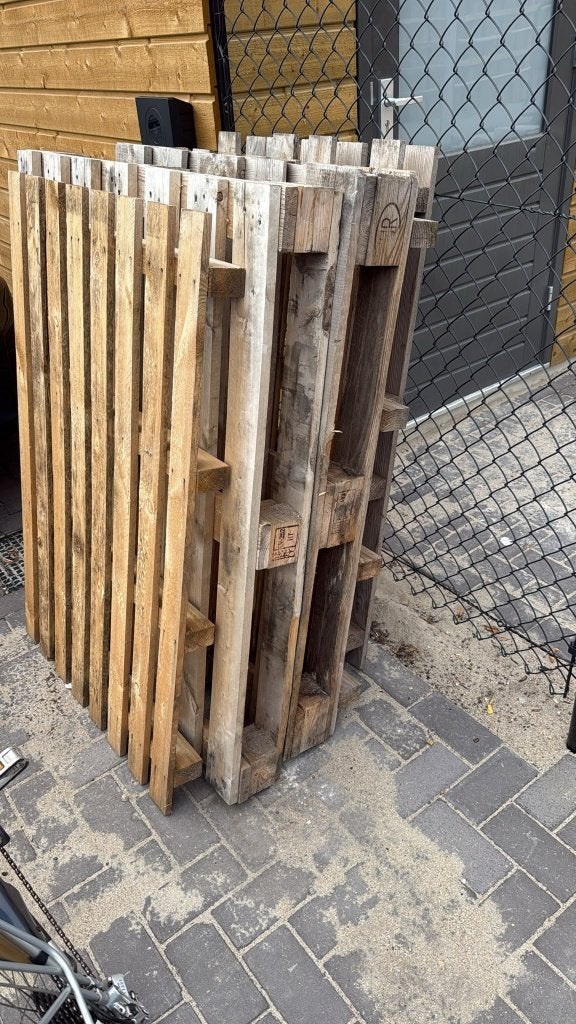Pallets - gratis afhalen in Nijmegen, Ophalen, Zo goed als nieuw, Steigerhout, 50 mm of meer