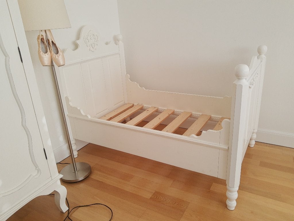 Opsetims wit houten peuter bed 150x90 + groot bed 200x90, 85 tot 100 cm, Ophalen of Verzenden, Zo goed als nieuw, Lattenbodem