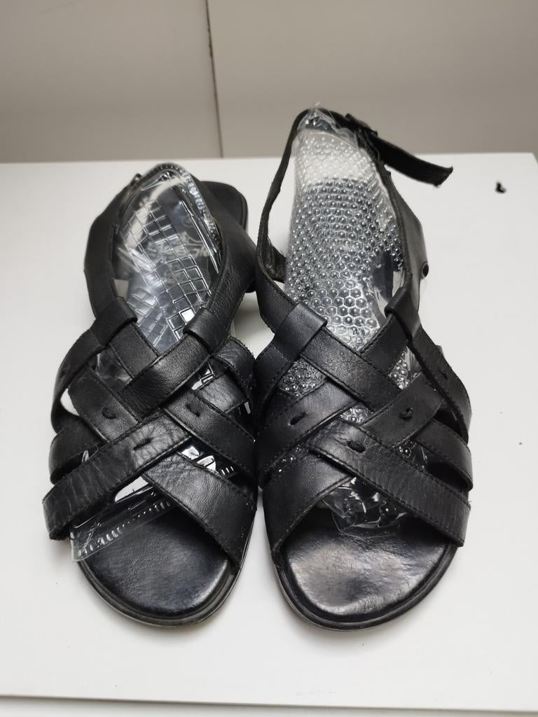 Beegle echt Leder sandalen en voetbed 40 Zwart, Zwart, Sandalen of Muiltjes, Zo goed als nieuw, Beegle