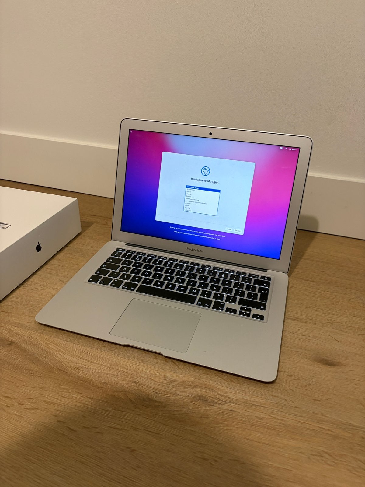Apple MacBook Air 13” (2017) - i5 | 8GB RAM | 128GB SSD, MacBook Pro, Qwerty, 8 GB, 13 inch