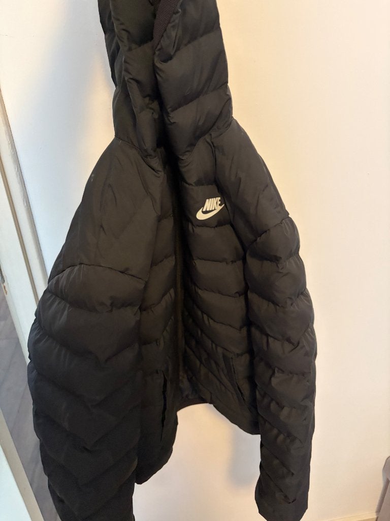 Jongens kinder Nike winter jas zwart, Kleding | Heren, Ophalen, Zwart, Nike, Overige maten