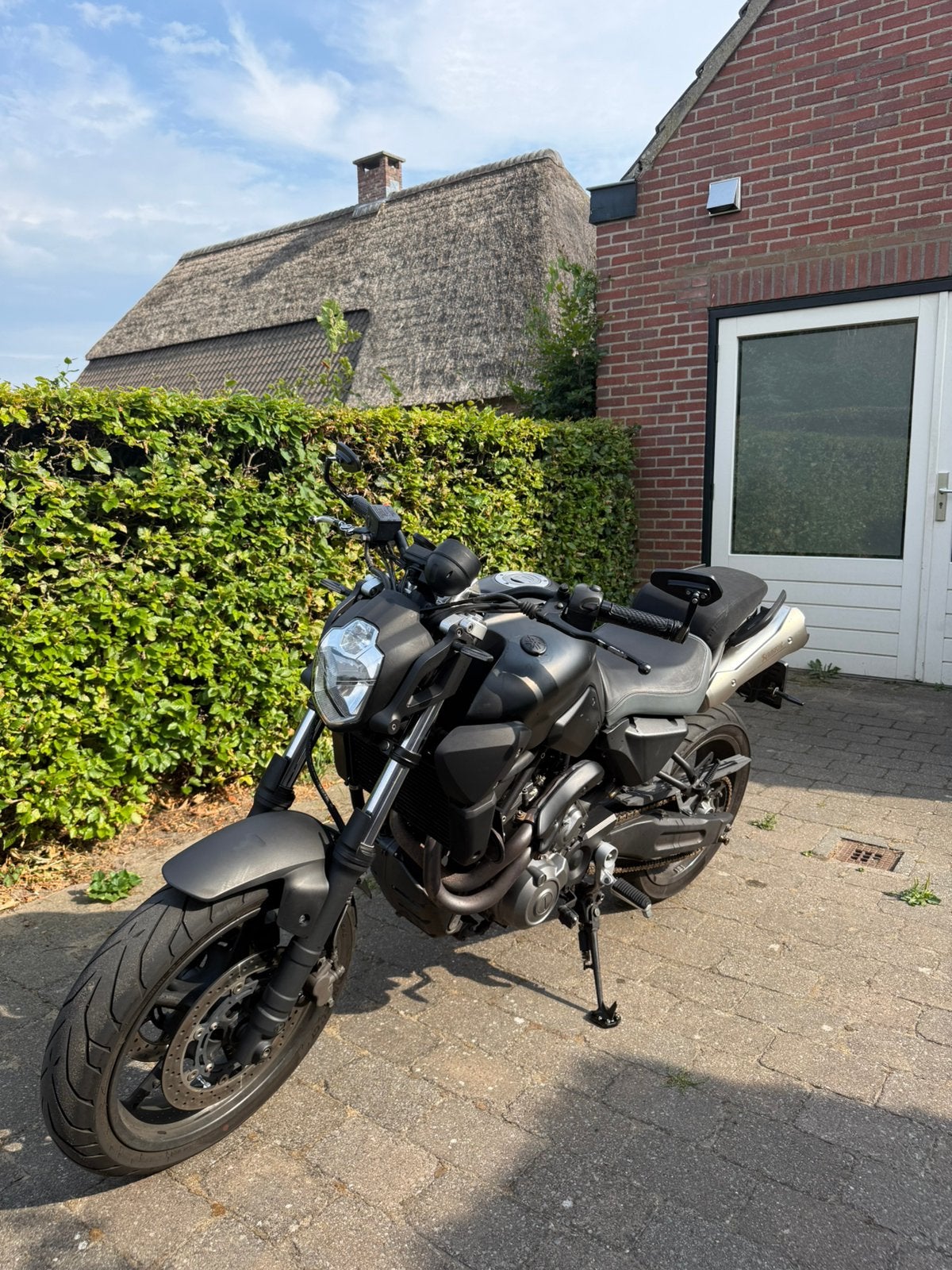 Yamaha MT-03 660 A2 | 2010 | 34.000 km | Akrapovic, Motoren, Sportuitlaat, Particulier, Minimaal motorrijbewijs A2, 1 cilinder
