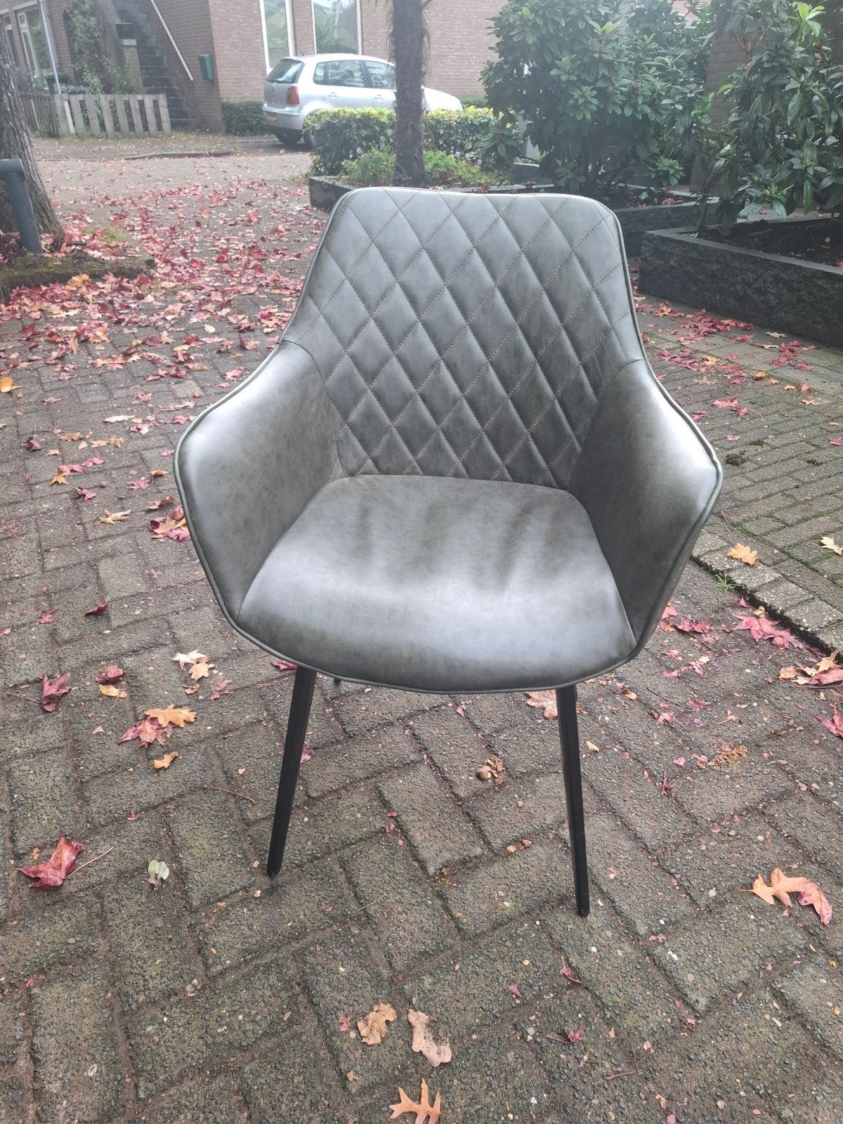 18 Kave Home stoelen, 5 met lichte gebruikerssporen, Huis en Inrichting, Ophalen, Overige materialen, Gebruikt, Overige kleuren