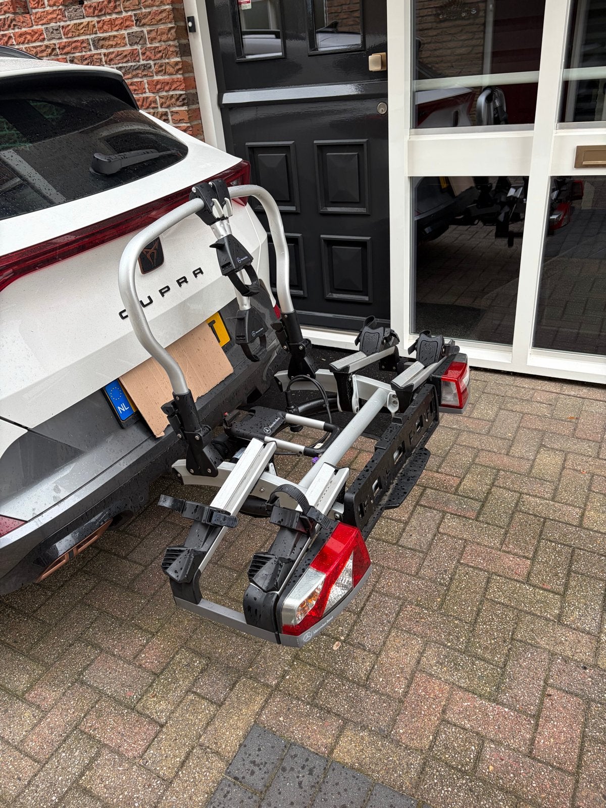 Zo goed als nieuwe opvouwbare en kantelbare fietsendrager, Auto diversen, Ophalen of Verzenden, Zo goed als nieuw, 2 fietsen, Trekhaakdrager