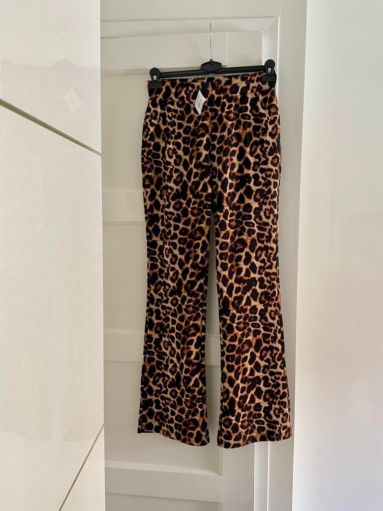 Nieuwe flaired Luipaardprint Broek - Maat L, Bruin, Maat 42/44 (L), Nieuw, Ophalen of Verzenden