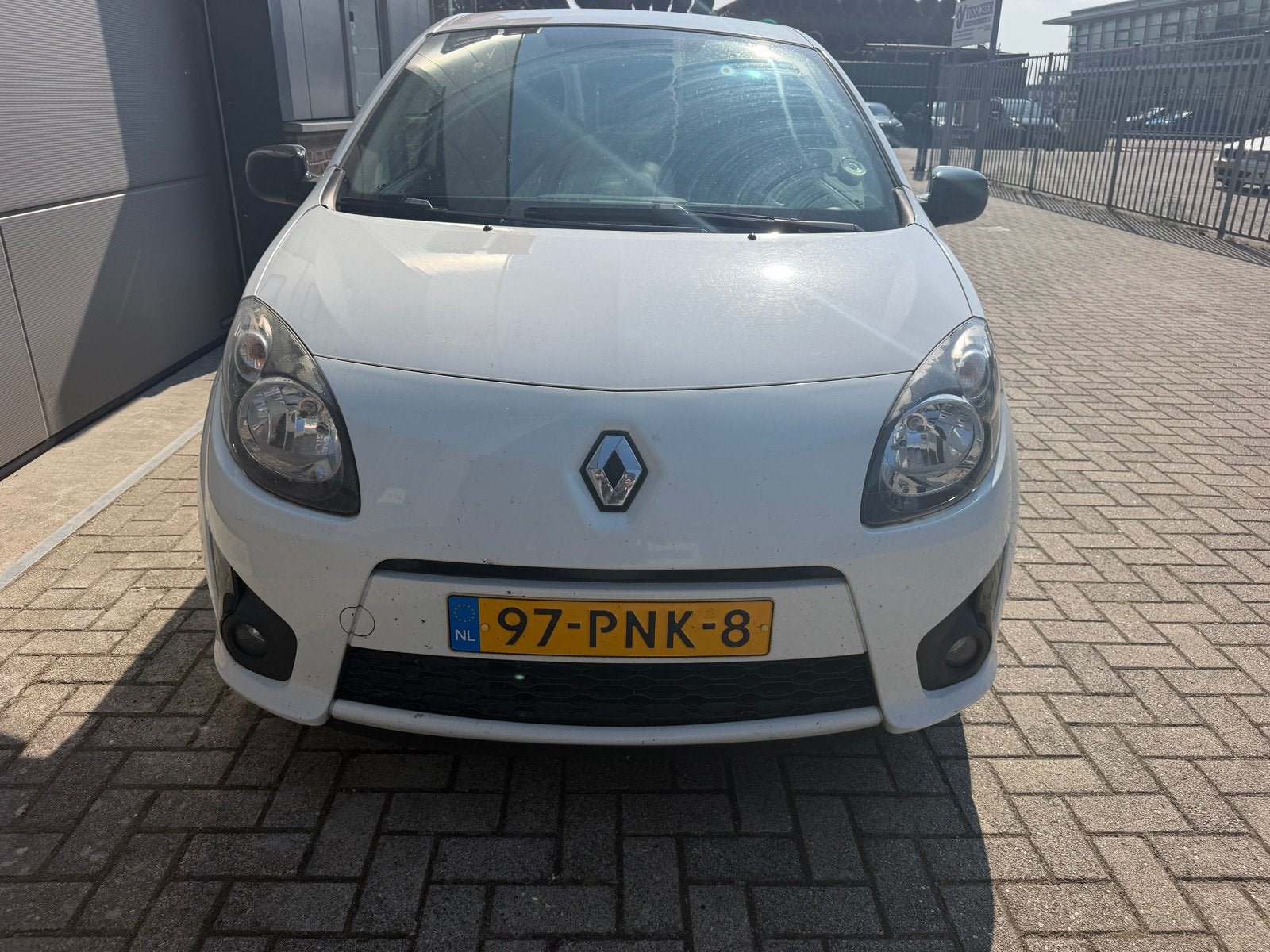 Renault Twingo 1.2 16V 2011 Wit APK 06-05-2027, Auto's, Renault, 839 kg, Twingo, 74 pk, Isofix