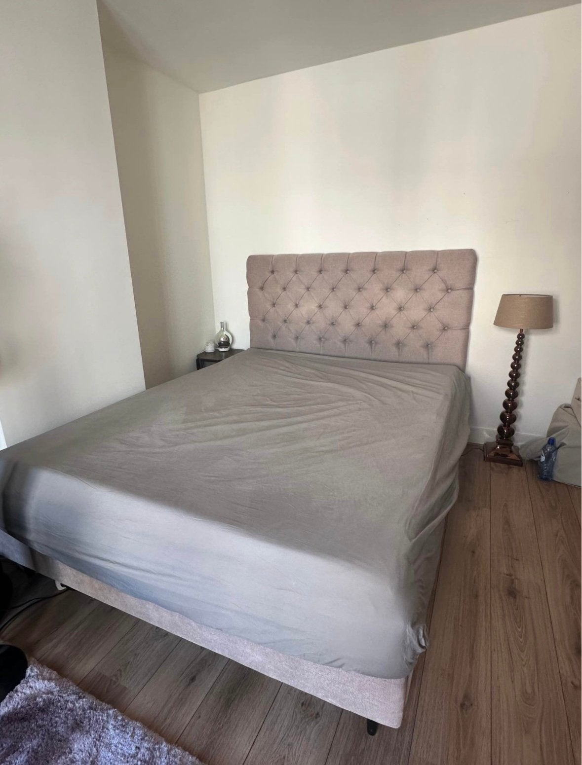 Luxe gestoffeerd bed 160x200 + Tempur matras | Uitstekende s, Verstelbaar, Beige, Tweepersoons, Ophalen of Verzenden