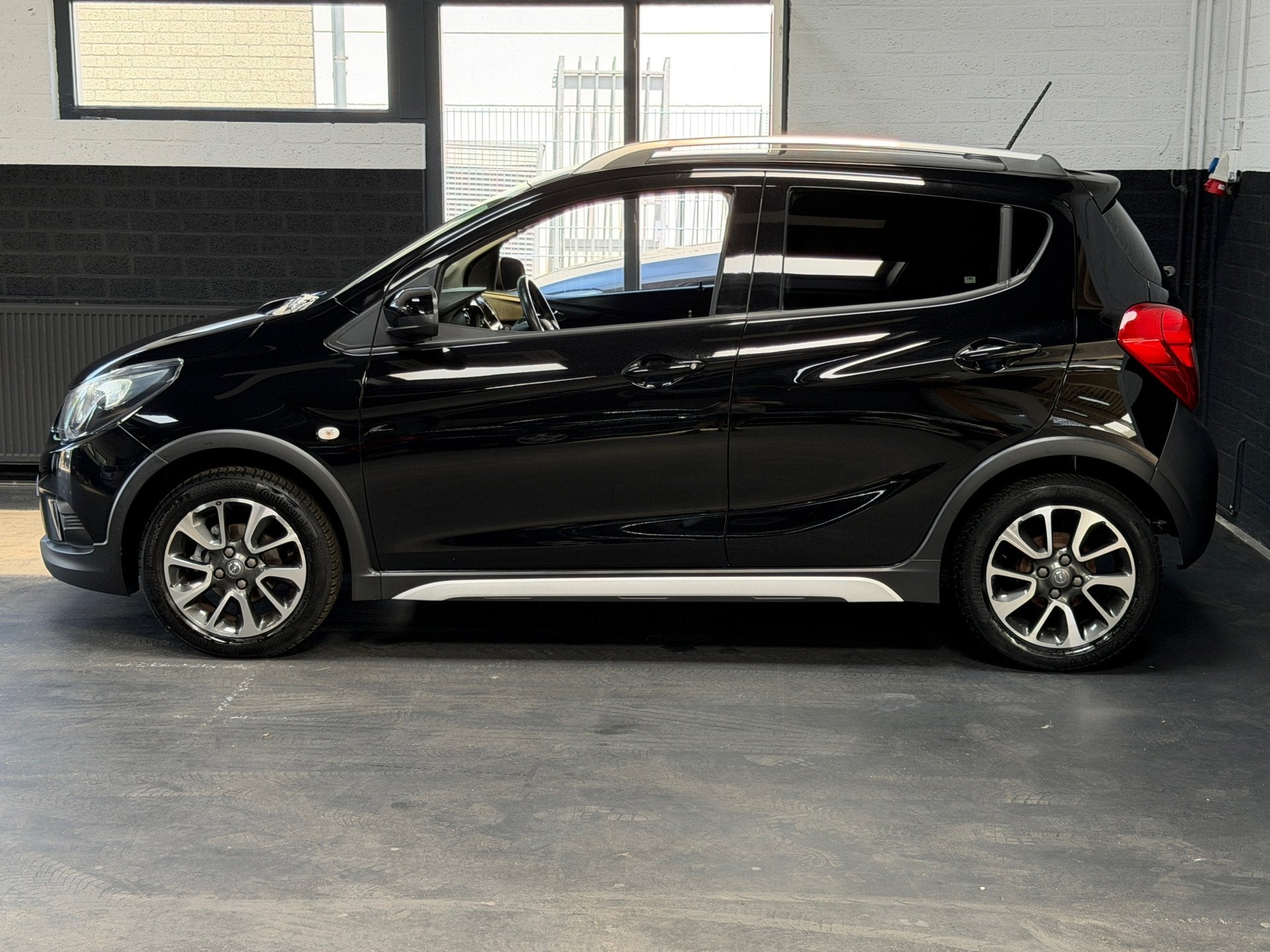 Opel KARL 1.0 Rocks Online Edition | Navi | DAB | Bleuthooth, Auto's, Voorwielaandrijving, 839 kg, Stof, Gebruikt