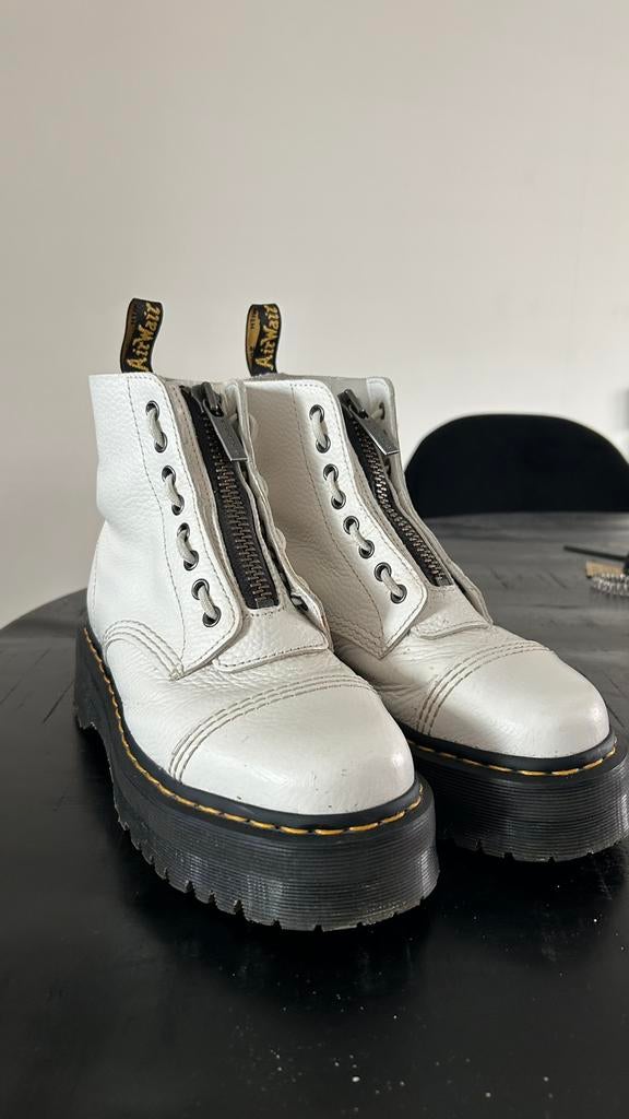 Dr Martens Sinclair White, Wit, Lage of Enkellaarzen, Ophalen of Verzenden, Zo goed als nieuw