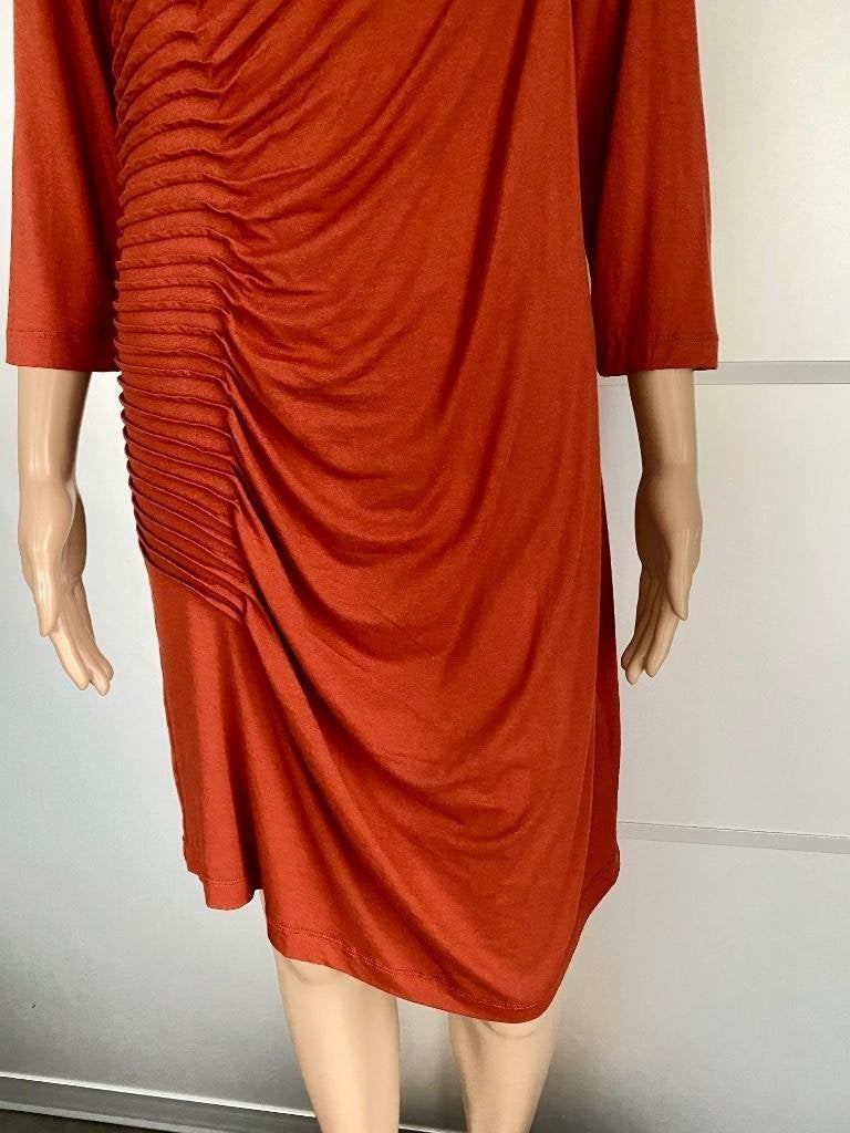 G05 Yest: maat S=36 jurk jurkje bruin/oranje=terracotta, Oranje, Ophalen of Verzenden, Zo goed als nieuw, Knielengte