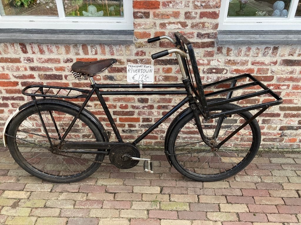 Aangeboden :  Antieke Transportfiets. Merk Rivertown., Fietsen en Brommers, Ophalen, Terugtraprem, Jaren '50