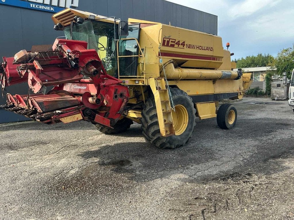 1985 New Holland TF44 combain, Overige, Oogstmachine